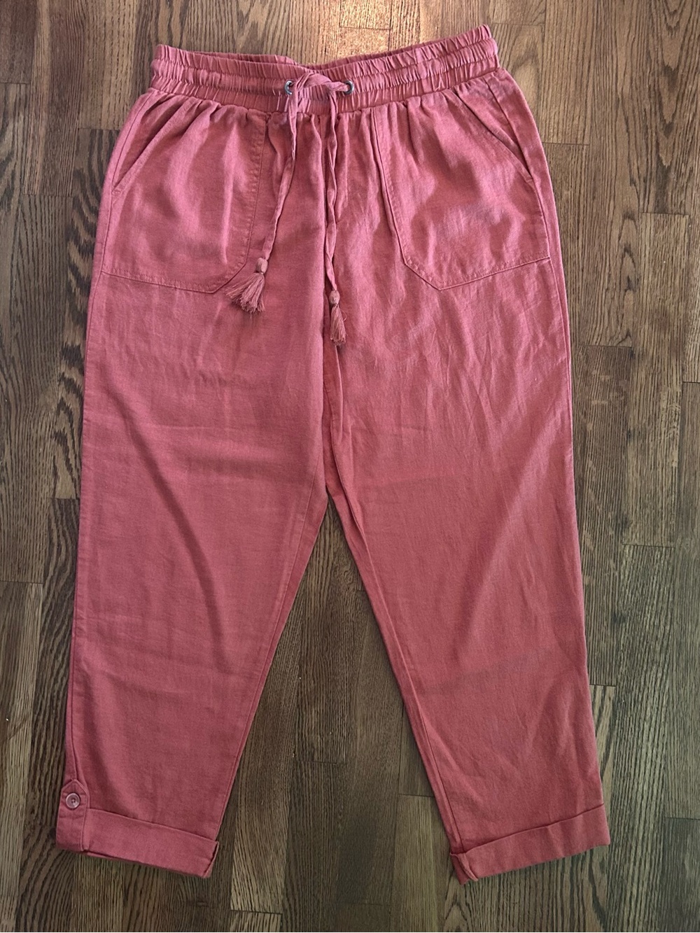 Women's Cropped Drawstring Linen/Rayon Pants in Terracotta size Medium